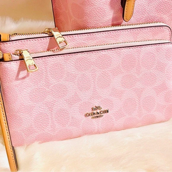 Coach Powder Pink Mollie Signature Tote with a matching Double Zip Wristlet - Picture 2 of 8
